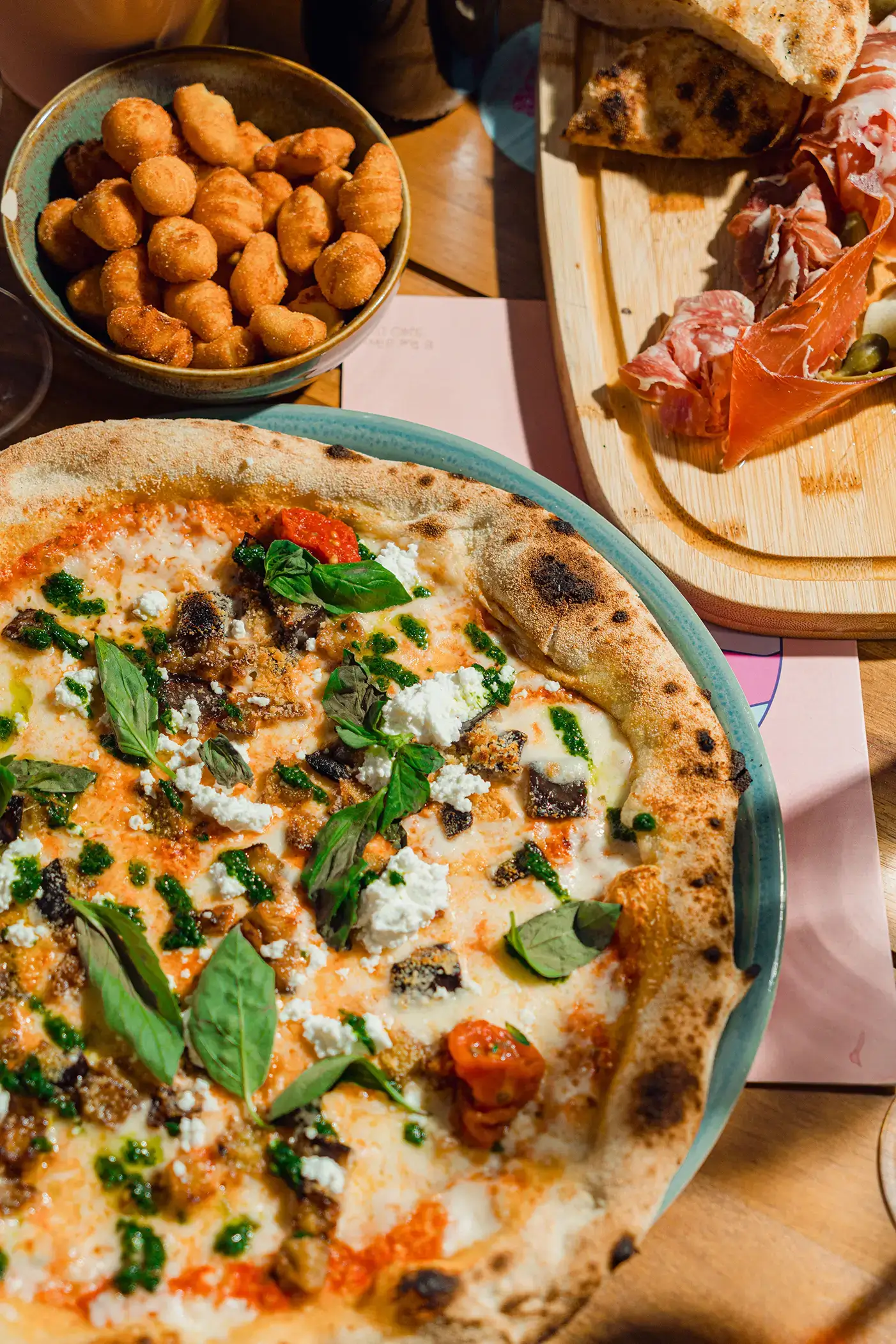 Photo d'ambiance de l'interieur du restaurant Prima Bonheur