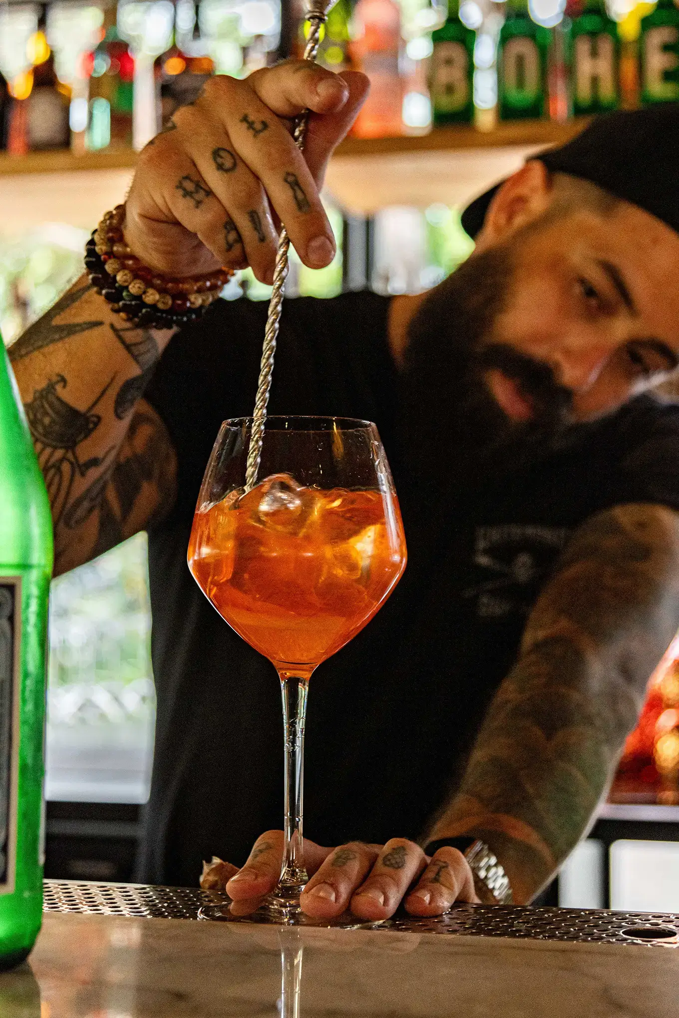 Homme heureux qui chante